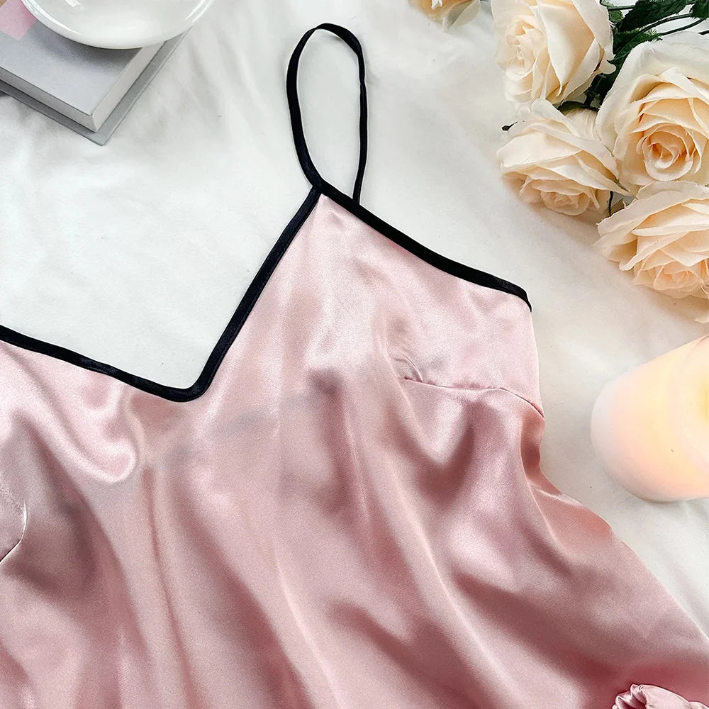 Pijama de satén para mujer de Glow, camiseta con cuello en V, bordes con volantes y pantalones cortos con lazo, ropa cómoda para el hogar.