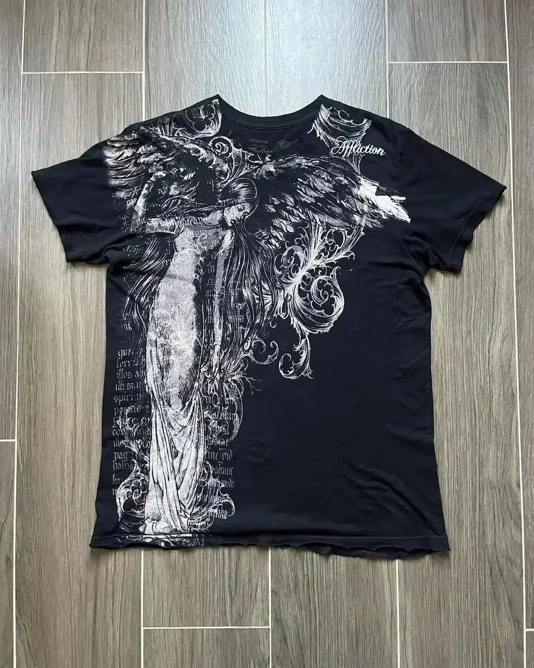 Camiseta blanca Y2K para hombre de Glow con estampado de calavera, letras sagradas y estilo gótico retro Harajuku manga corta
