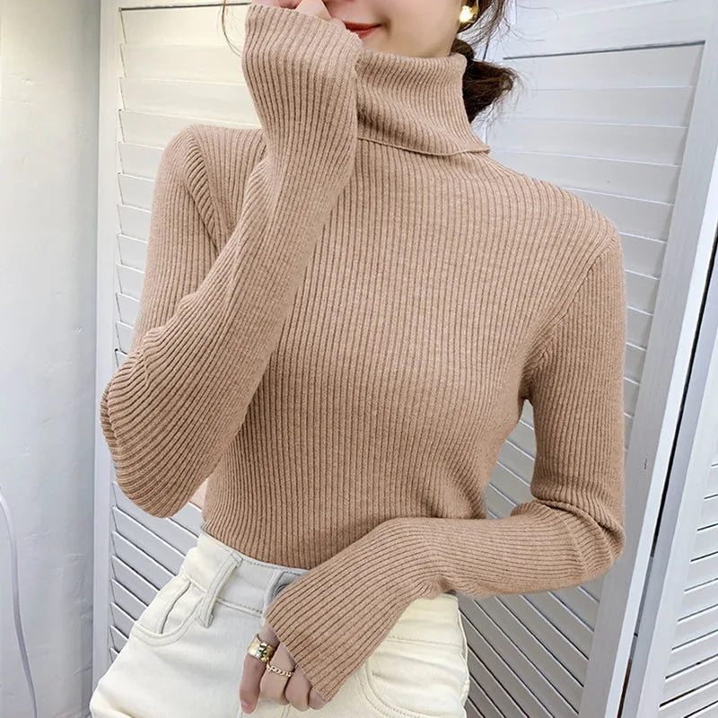 Suéter de cuello alto para mujer de cachemira de la marca Glow, suave, cálido y básico para otoño, en color gris claro.