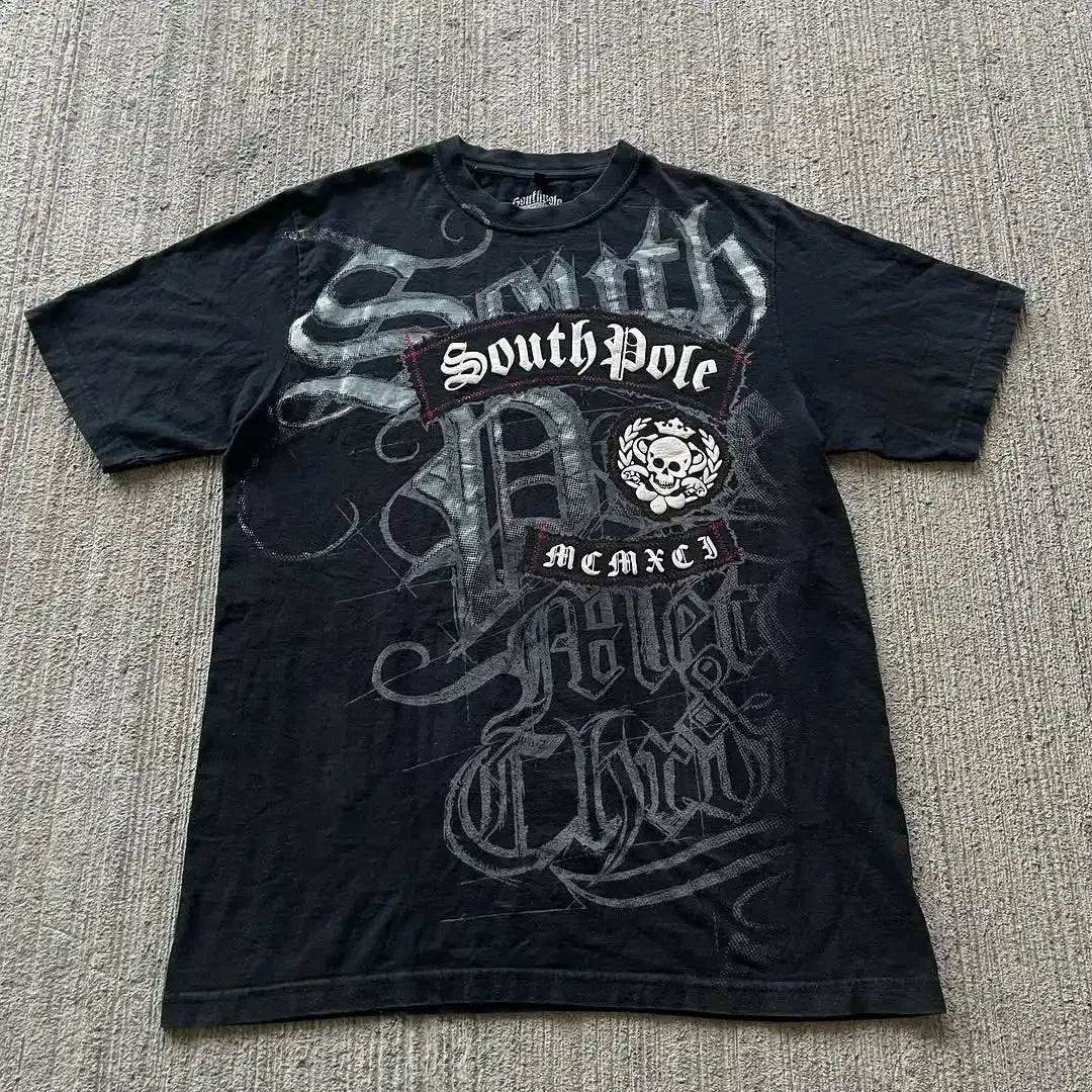 Camiseta blanca Y2K para hombre de Glow, con estampado de letras, calavera y escritura sagrada, estilo retro y gótico.
