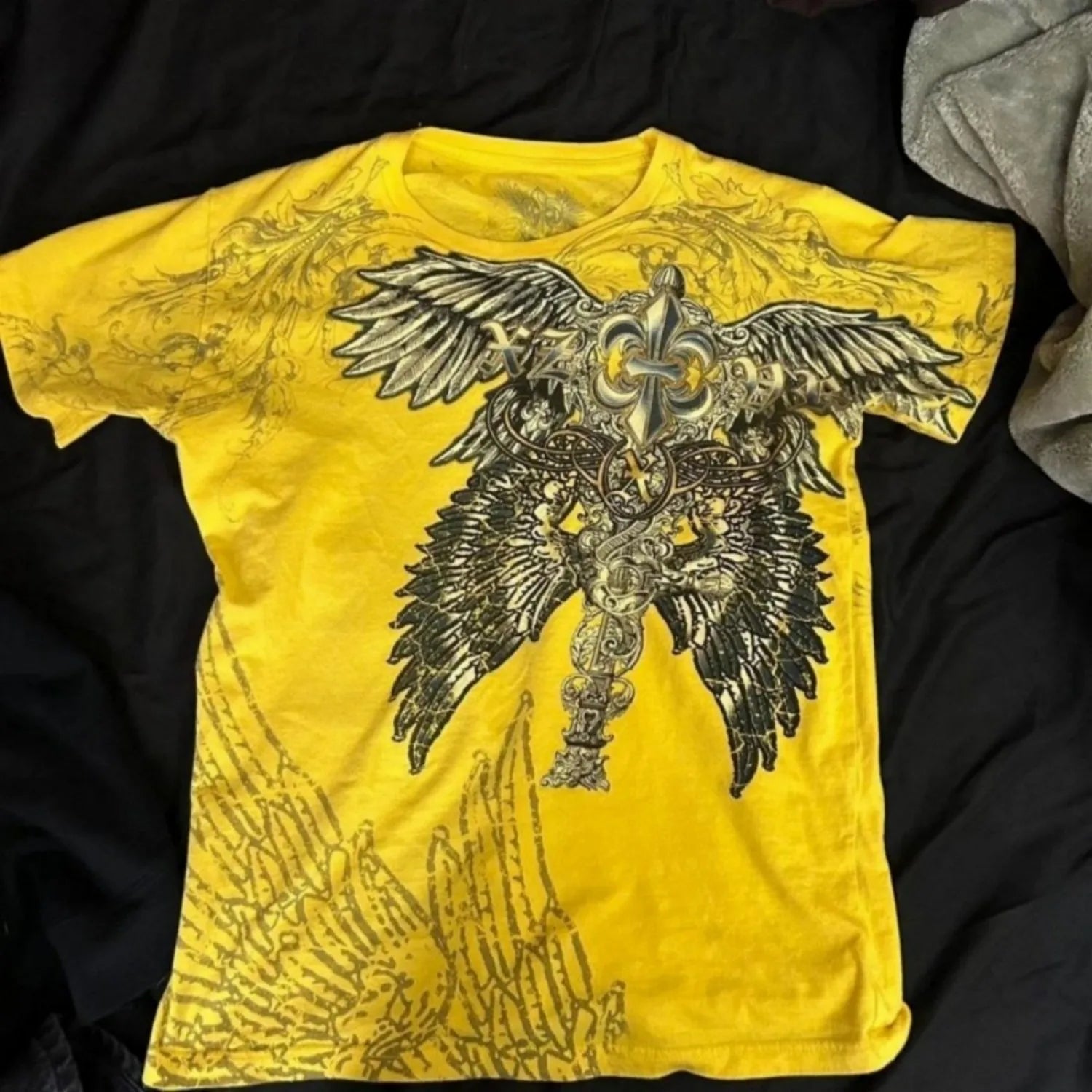 Camiseta de cuello redondo Glow con estampado de ala de ángel y calavera, cómoda y transpirable para hombre, estilo verano y calle.