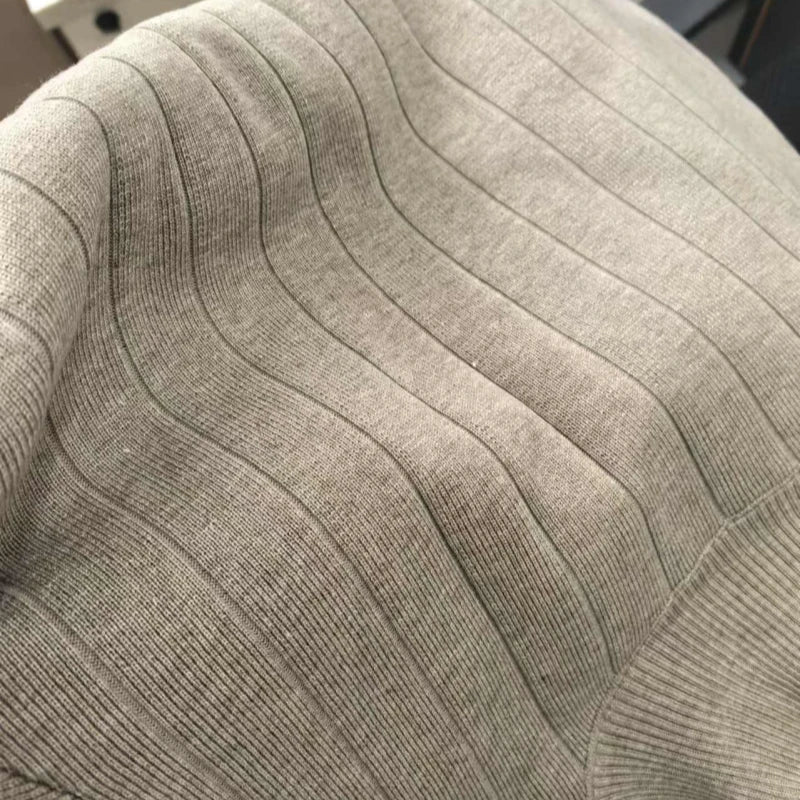 Conjunto de chándal de punto blanco para mujer de Glow, suéter de cuello alto y pantalón recto para otoño-invierno 2023.